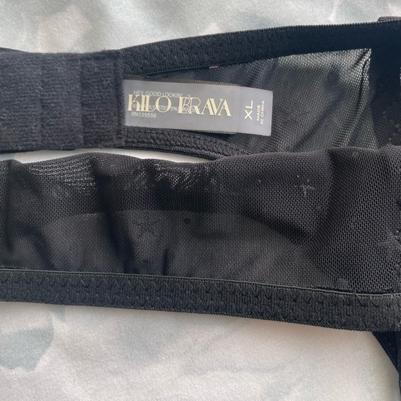 Kilo Brava black garter belt - Picture 3 of 5